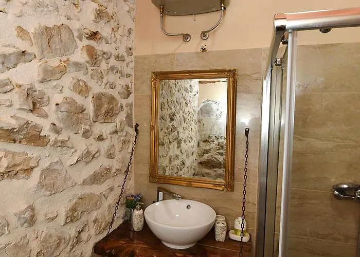 Stone With Pool * Galovac
