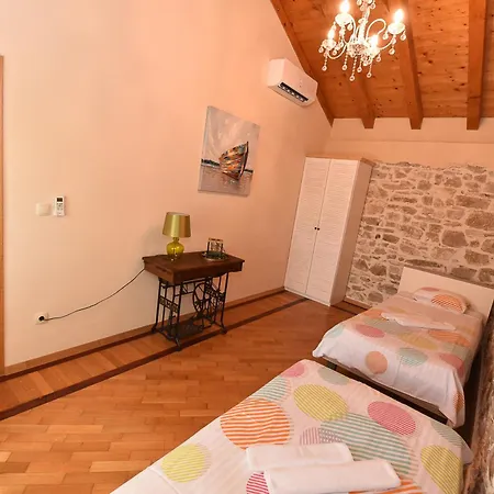 Stone With Pool Villa *