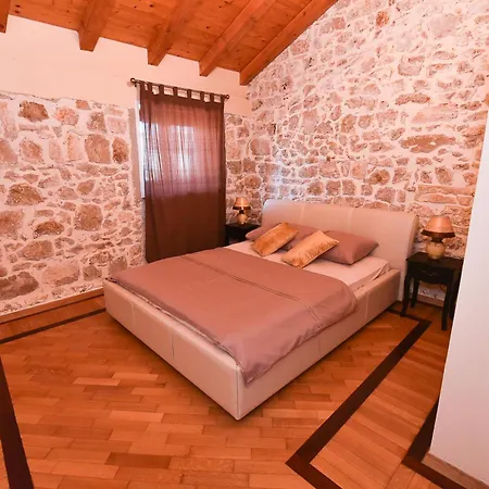 ヴィラ Stone With Pool *