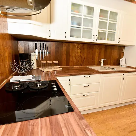 ヴィラ Stone With Pool