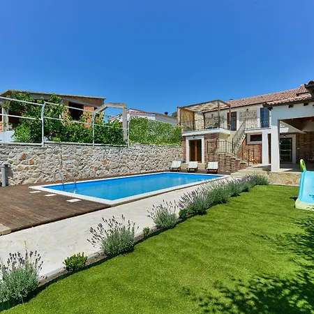 Stone With Pool Villa Galovac (Zadar)
