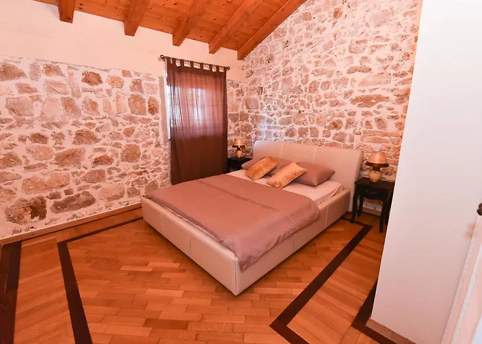 빌라 Stone With Pool *