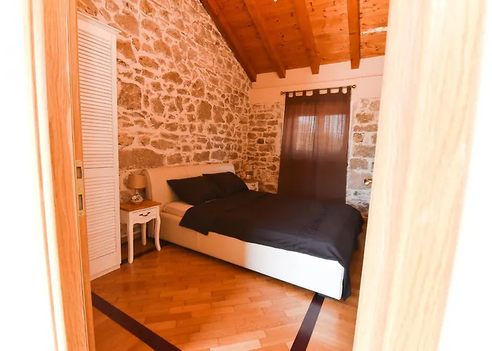 Stone With Pool * Galovac (Zadar)