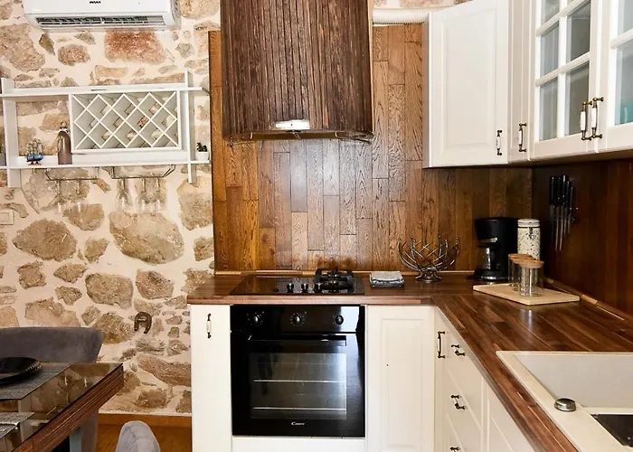 빌라 Stone With Pool