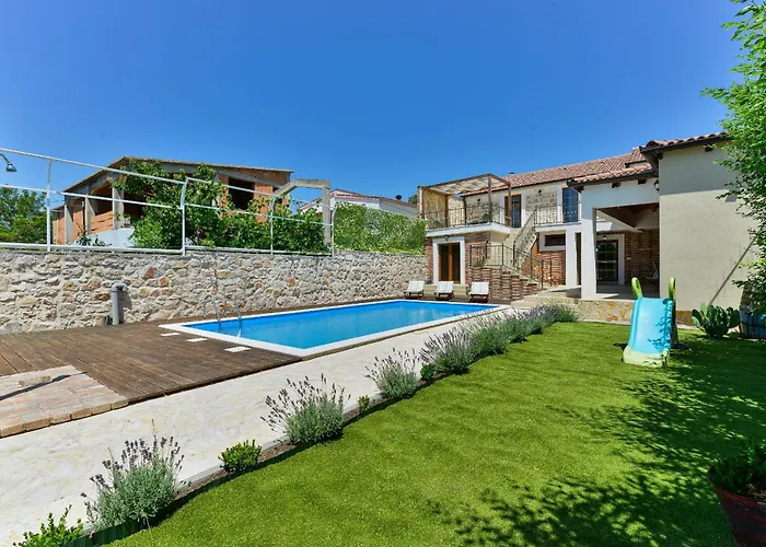 Stone With Pool 빌라 Galovac (Zadar)